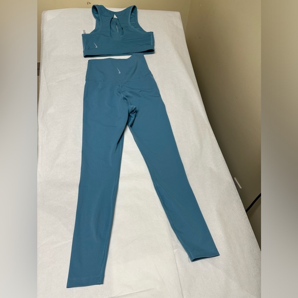 Nike Pants - 🌼NIKE SET 🌼